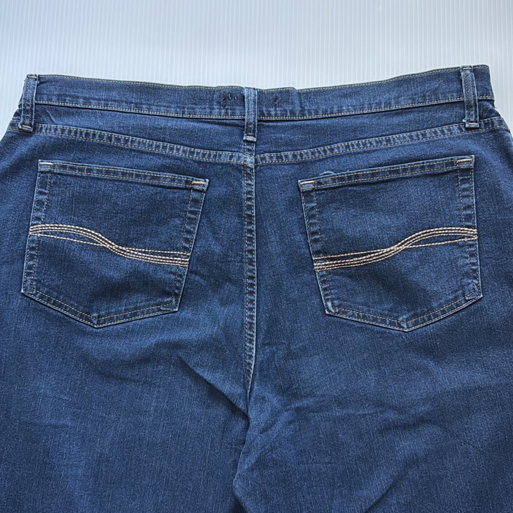 Riders by Lee Women's Classic Fit Straight Leg Jeans - Dark Blue.  Size 18